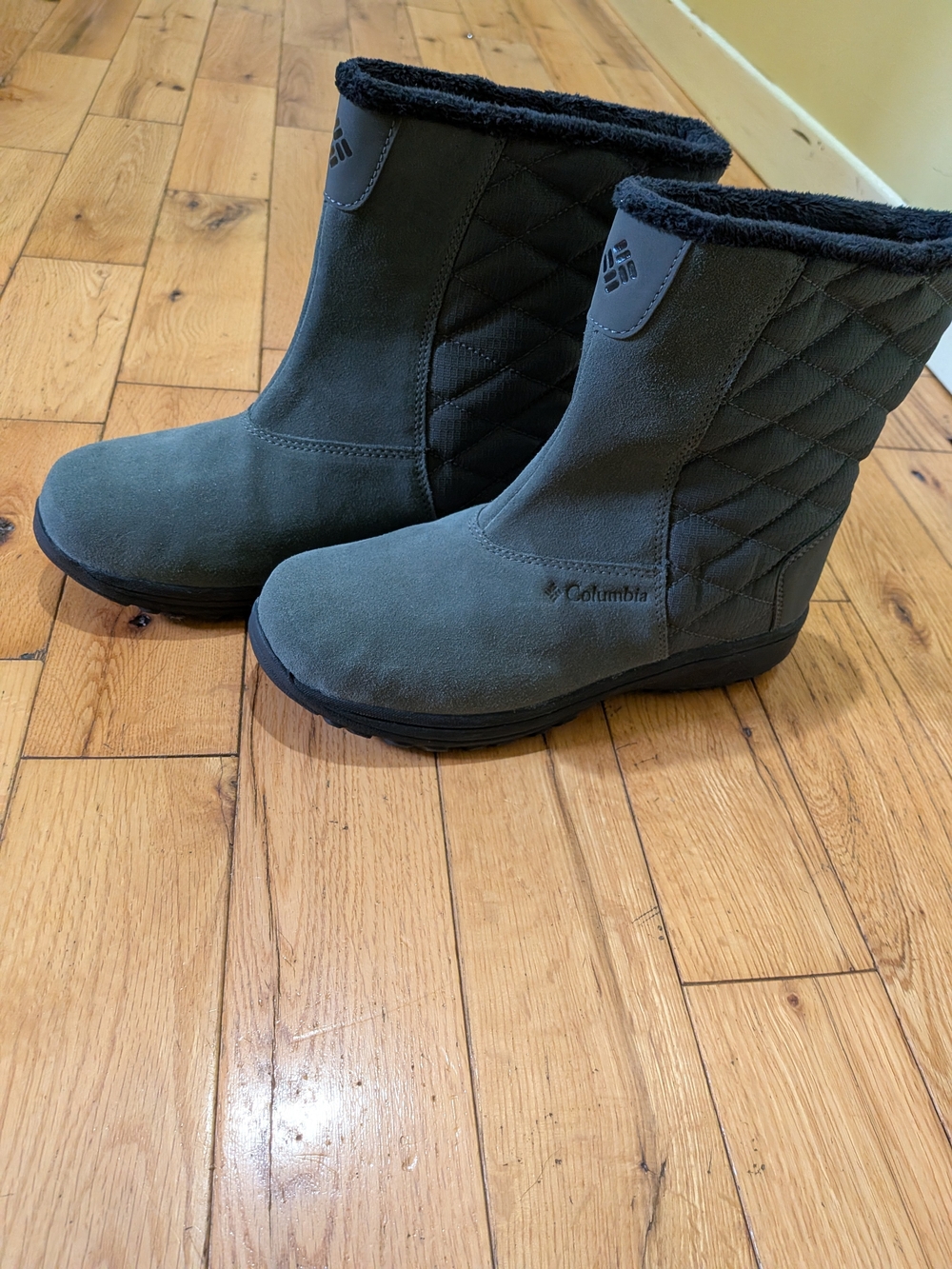 Columbia Fleece-Lined Boots